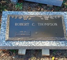 Oaklawn-Thompson-Robert-Jr.